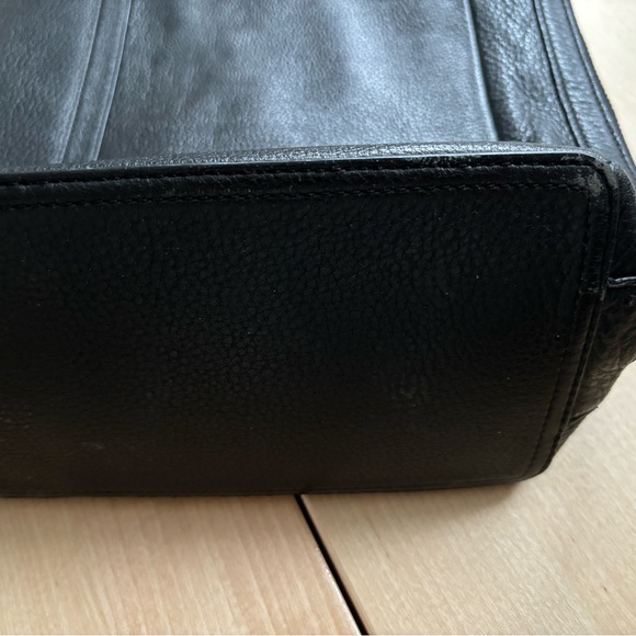 Wilfred Leather Tote w. Side Zippers - Picture 6 of 6